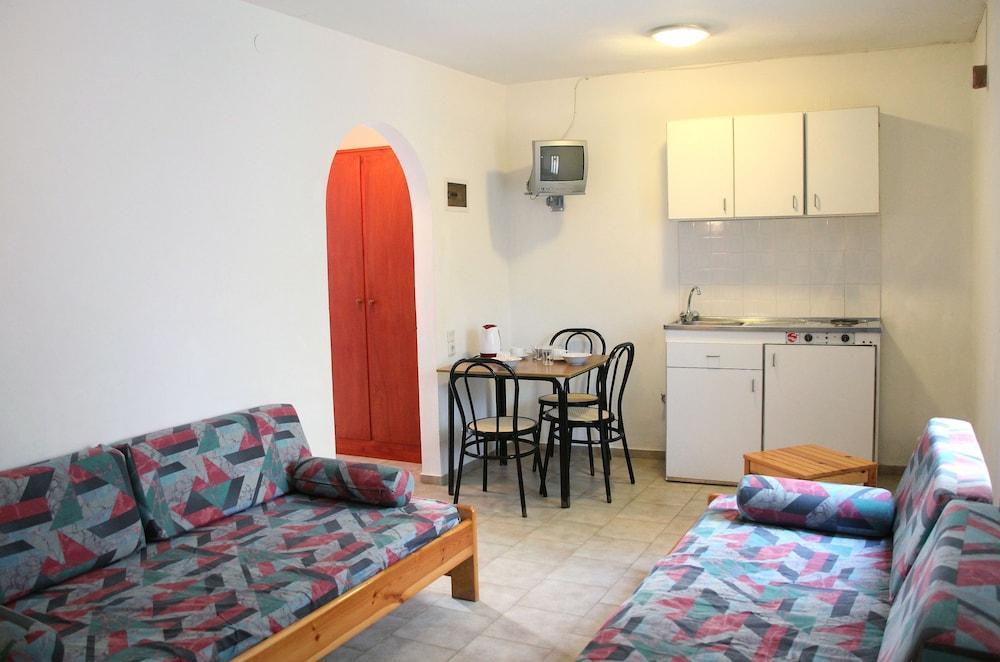 Hotel Thisvi Stalida Esterno foto