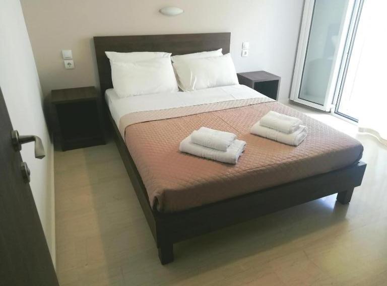 Hotel Thisvi Stalida Esterno foto