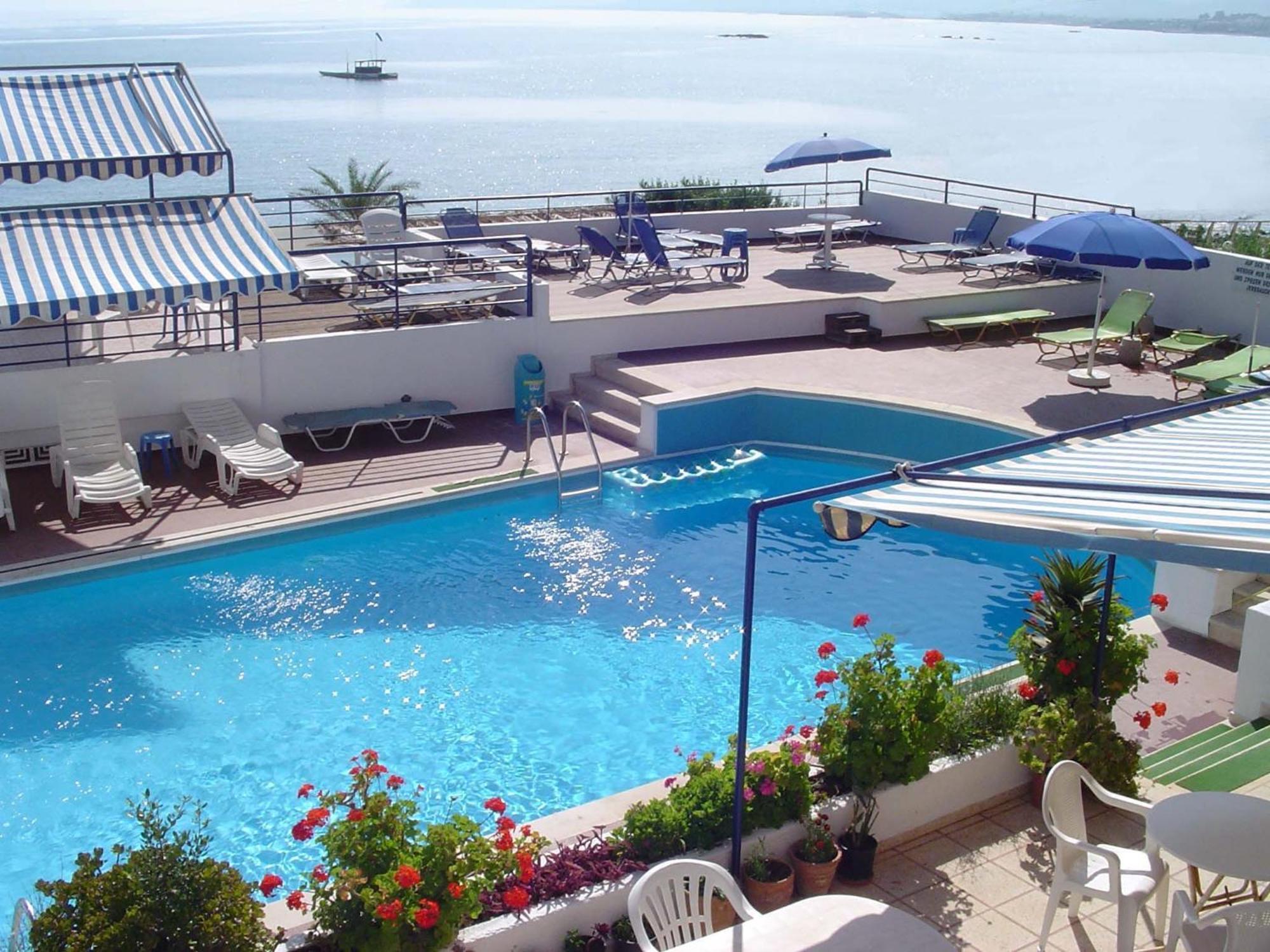 Hotel Thisvi Stalida Esterno foto